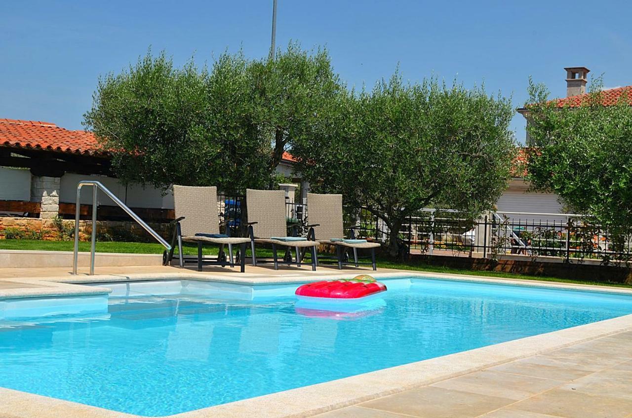 Holiday Home Sverko Novigrad Istria Exterior foto