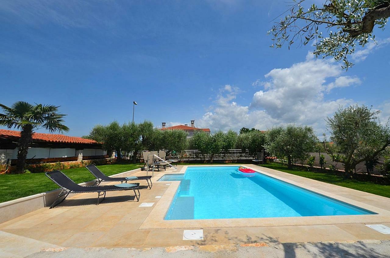 Holiday Home Sverko Novigrad Istria Exterior foto